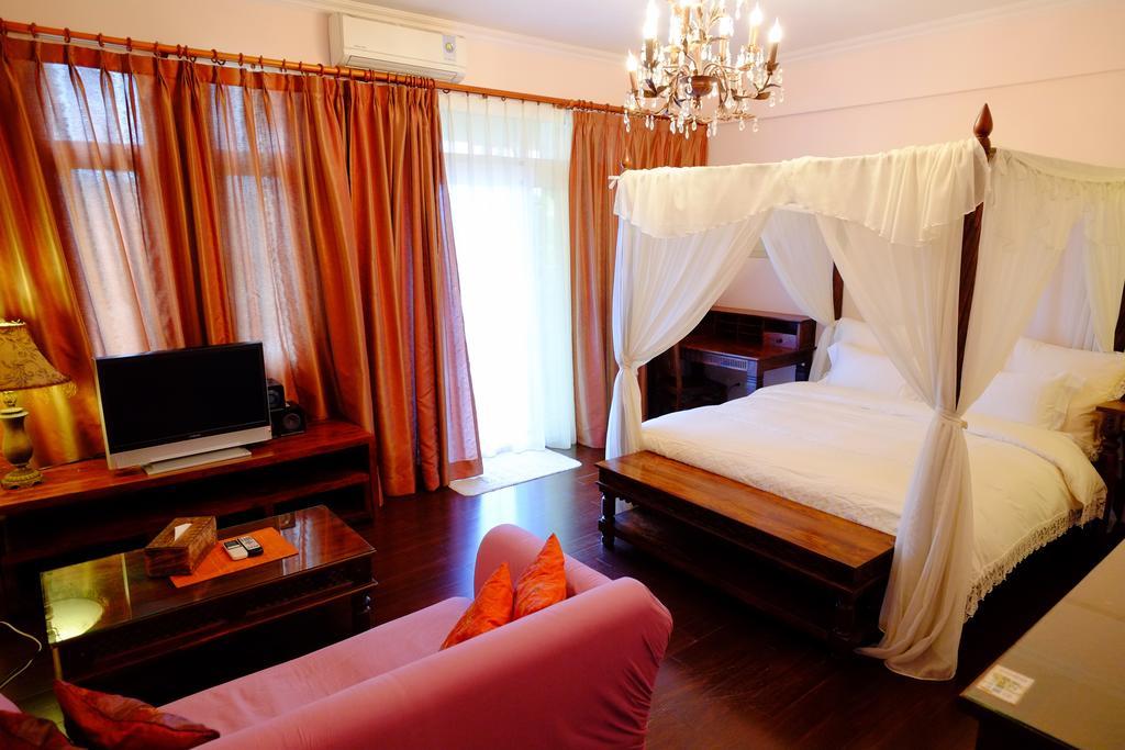 Moon House B&B Хуалянь Экстерьер фото